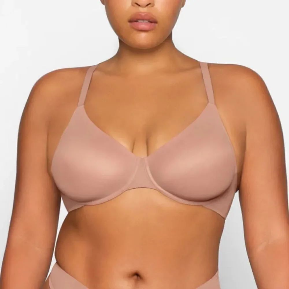 NWT SKIMS No Show Molded Unlined Demi Sheer Sexy Nude Lingerie Bra In Sienna